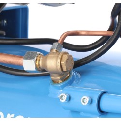 Kompresor dwutłokowy LM 50-350 + zestaw gwoździarka i akcesoria