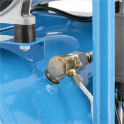 Cichy kompresor LMO 25-250 + zestaw z pistoletem do przedmuchu i wężem pneumatycznym