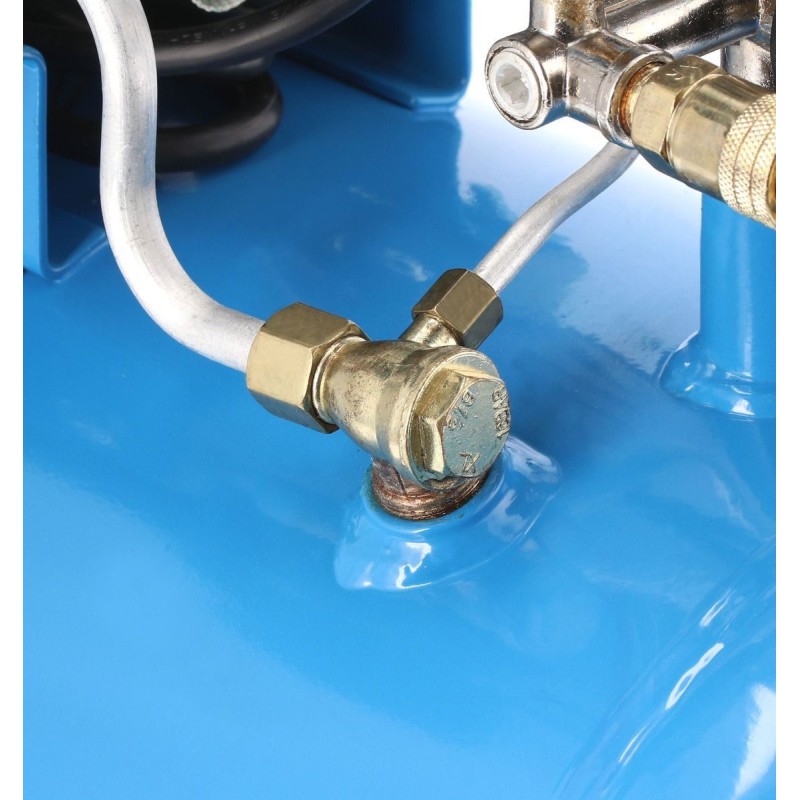 Kompresor dwutłokowy HL 425-50 + zestaw klucz pneumatyczny i akcesoria