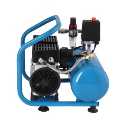 Mały kompresor L 6-95 + zestaw gwoździarka i wąż pneumatyczny