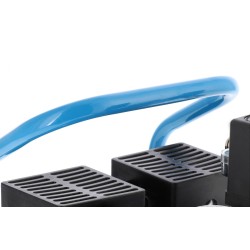 Mały kompresor L 6-95 + zestaw gwoździarka i wąż pneumatyczny