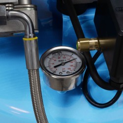 Kompresor bezolejowy czterotłokowy pionowy LMVO 90-440 10 bar 3.0 KM / 2.2 kW 350 l/min 90l