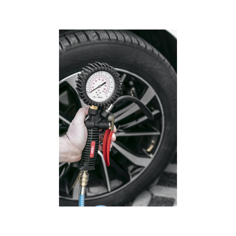 Profesjonalny pistolet do pompowania z manometrem bocznym 12 bar TG -18 Airpress