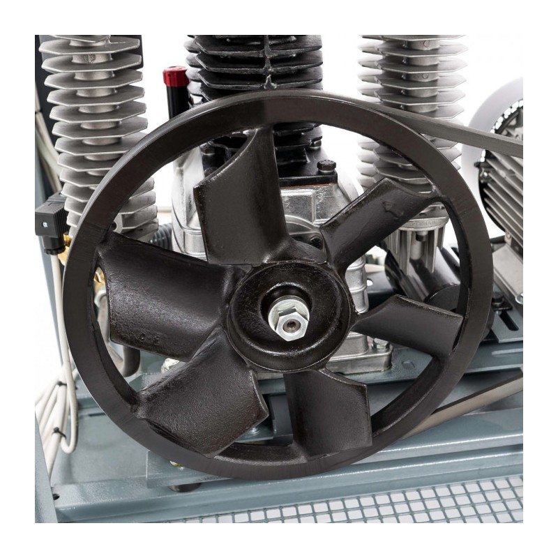 Cichy kompresor dwutłokowy APZ 1300+ 11 bar 10 KM/7.5 kW 400V 747 l/min 3 l - połączenie gwiazda-trójkąt