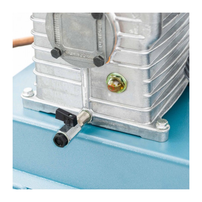 Kompresor dwutłokowy K 200-600 14 bar 4 KM/3 kW 400V 268 l/min 200 l