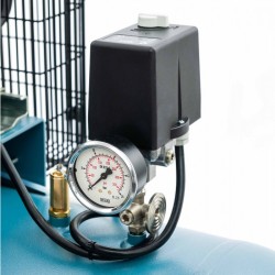 Kompresor dwutłokowy K 200-600 14 bar 4 KM/3 kW 400V 268 l/min 200 l
