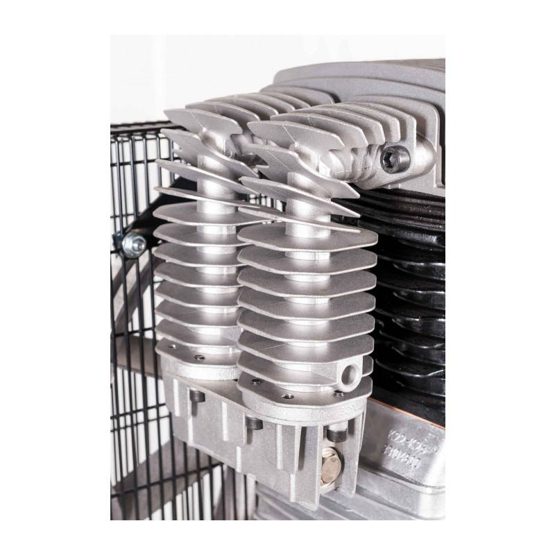 Kompresor dwutłokowy G 700-300 Pro 11 bar 5.5 KM/4 kW 400V 476 l/min 270 l galwanizowany