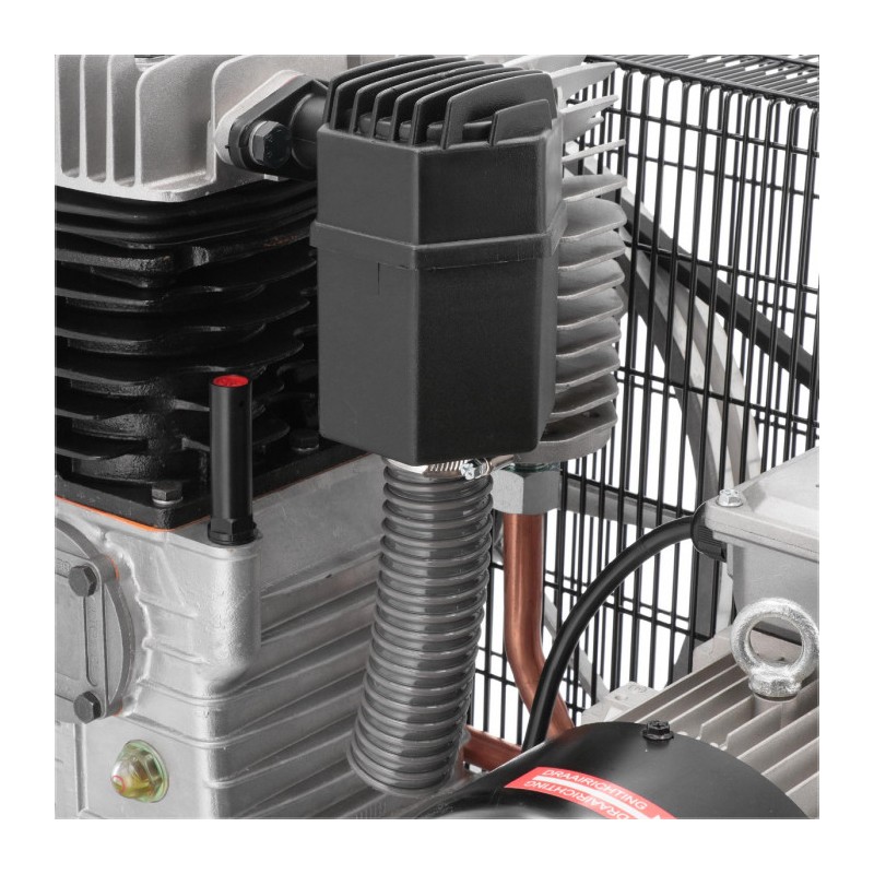 Kompresor dwutłokowy G 700-90 Pro 11 bar 5.5 KM/4 kW 400V 476 l/min 90 l galwanizowany