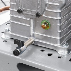 Kompresor dwutłokowy HK 700-150 Pro 11 bar 5.5 KM/4 kW 400V 476 l/min 150 l