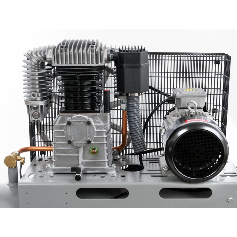 Kompresor dwutłokowy HK 700-150 Pro 11 bar 5.5 KM/4 kW 400V 476 l/min 150 l